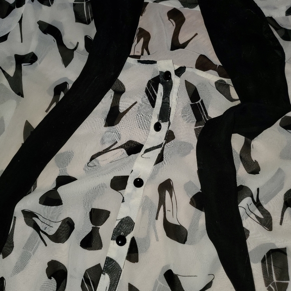 Kardashian Kollection Top - Picture 3 of 3